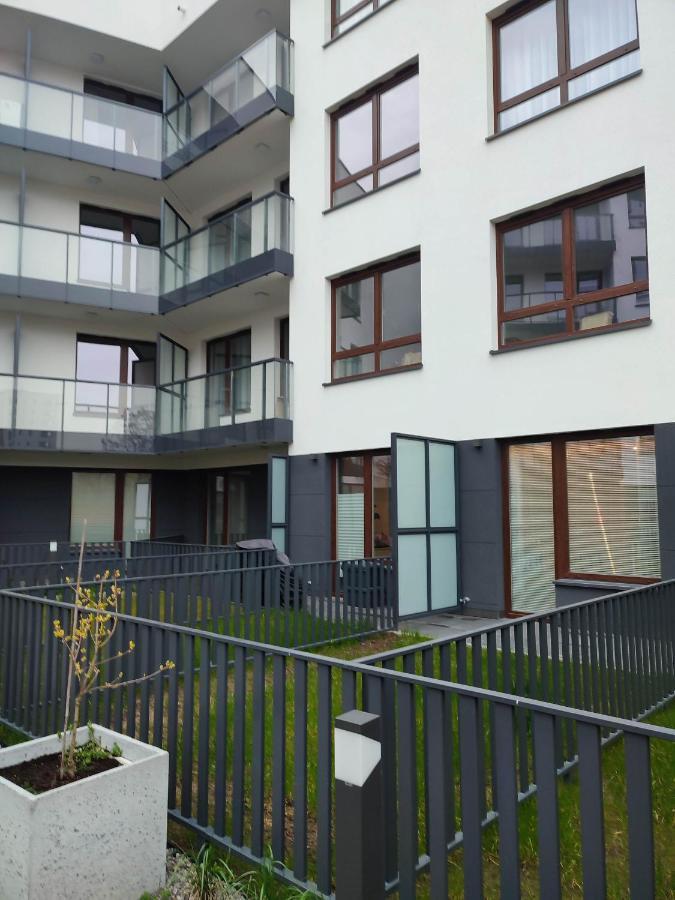 Mini Apartamenty Deluxe Metro Park Krzemieniecka Warschau Exterior foto