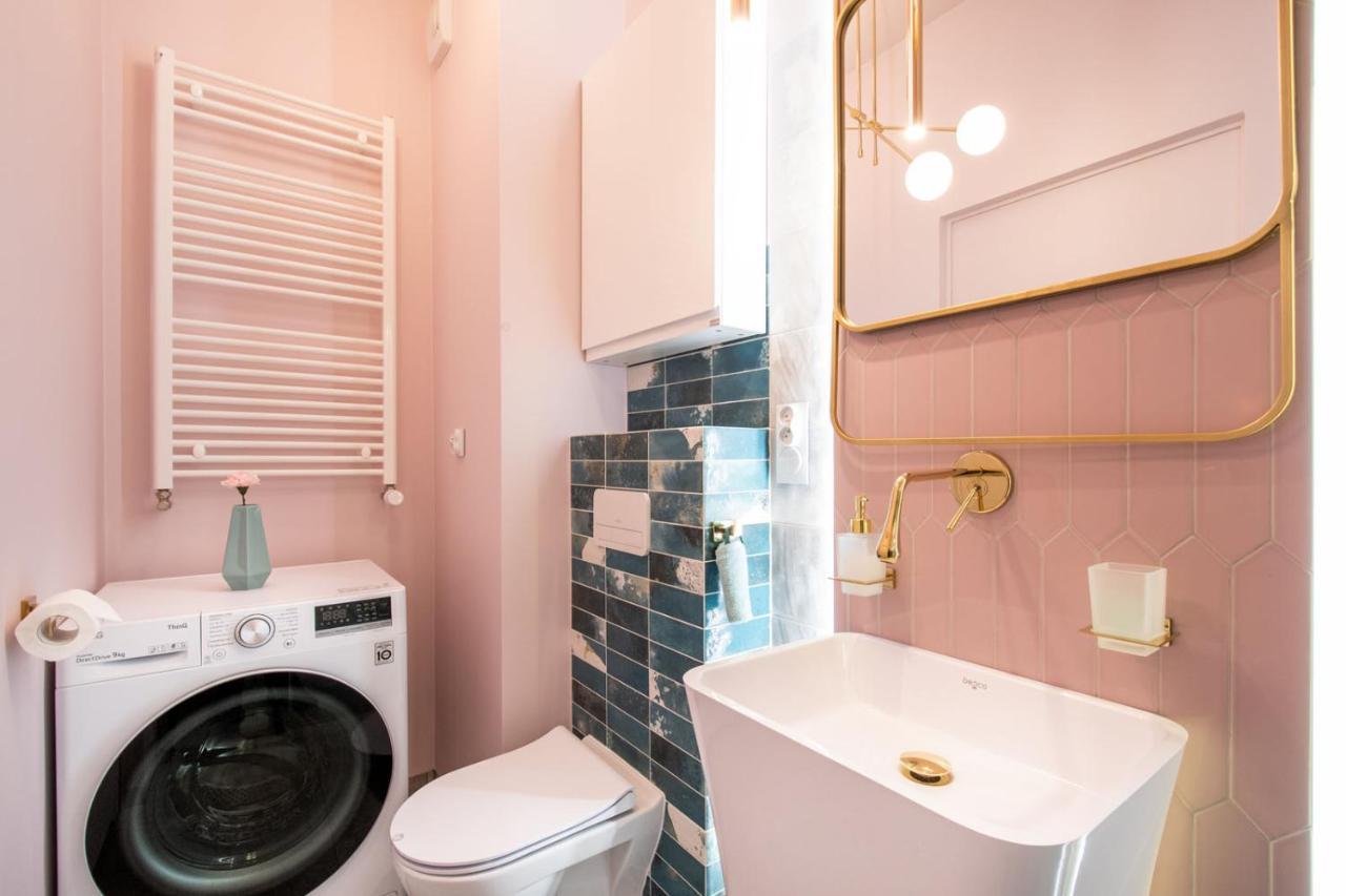 Mini Apartamenty Deluxe Metro Park Krzemieniecka Warschau Exterior foto